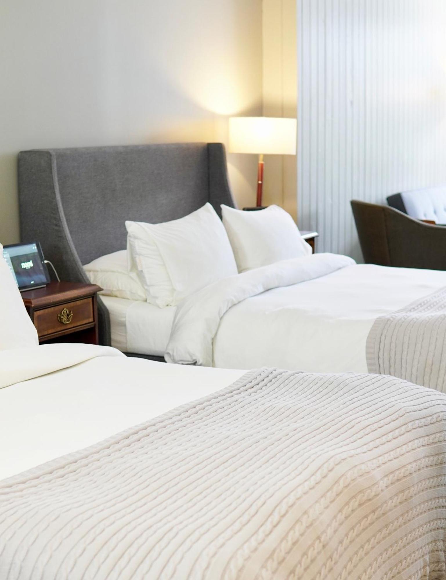 Nomi Resort Harcourt Room photo